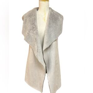 Twelfth Love Gray Faux Fur Knit Back Longline Vest Small Preowned
